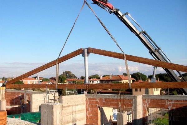 capriata-mista-legno-ferro-mt-25,00